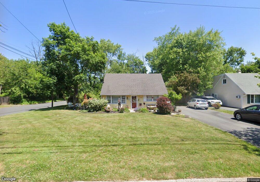 1036 Terrace Blvd, Ewing, NJ 08618 - photo 1