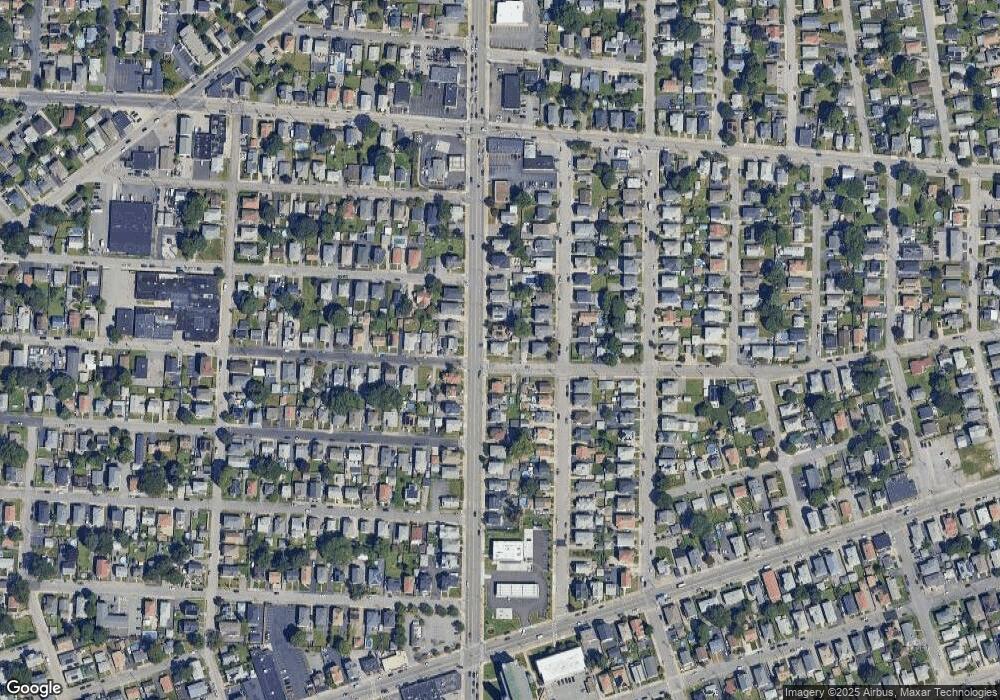 1345 Newport Ave unit 2, Pawtucket, RI 02861 - photo 1