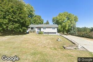 210 9th St, Springfield, SD 57062