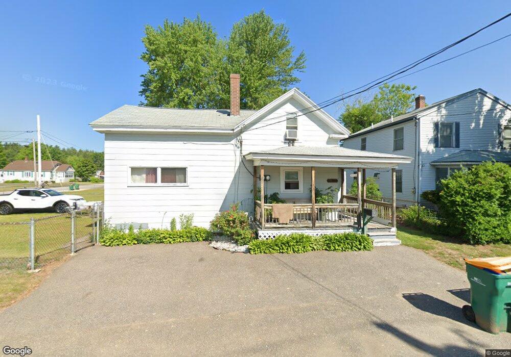 105 Maple St, Rochester, NH 03867 - photo 1