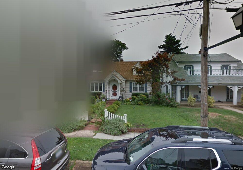 204 Pomander Rd, Mineola, NY 11501 - photo 1