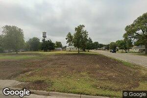 813 SW 2nd St, Plainville, KS 67663
