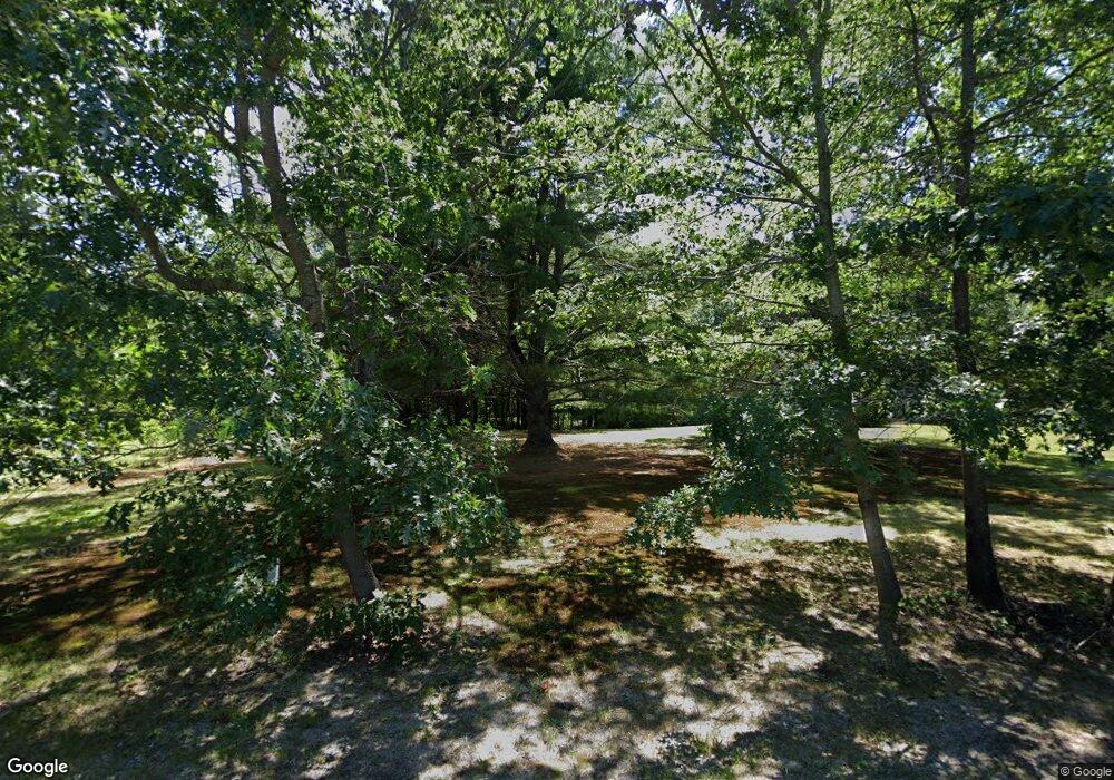 140 Baboosic Lake Rd, MerriMacK, NH 03054 - photo 1