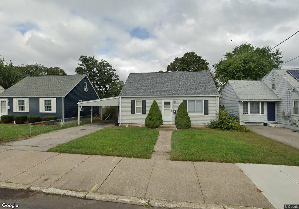 28 Lindesta Rd, Pawtucket, RI 02861 - photo 1