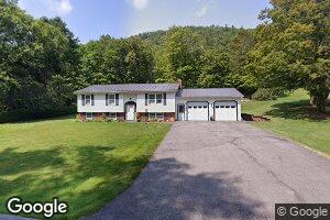 23 Center St, Proctor, VT 05765