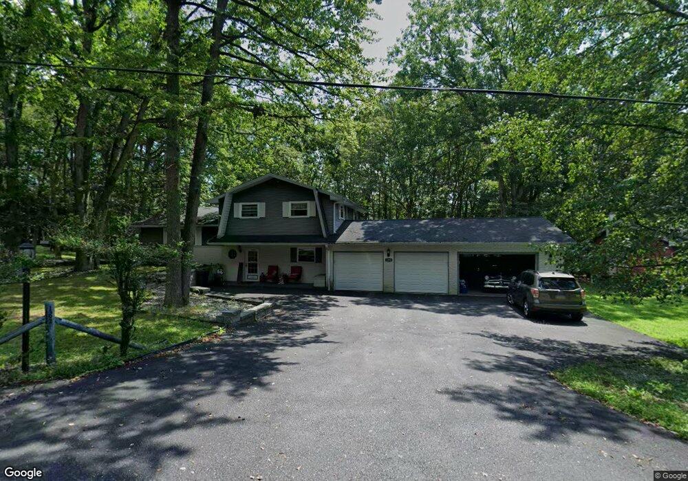 1392 Mauch Chunk Ln, Jim Thorpe, PA 18229 - photo 1
