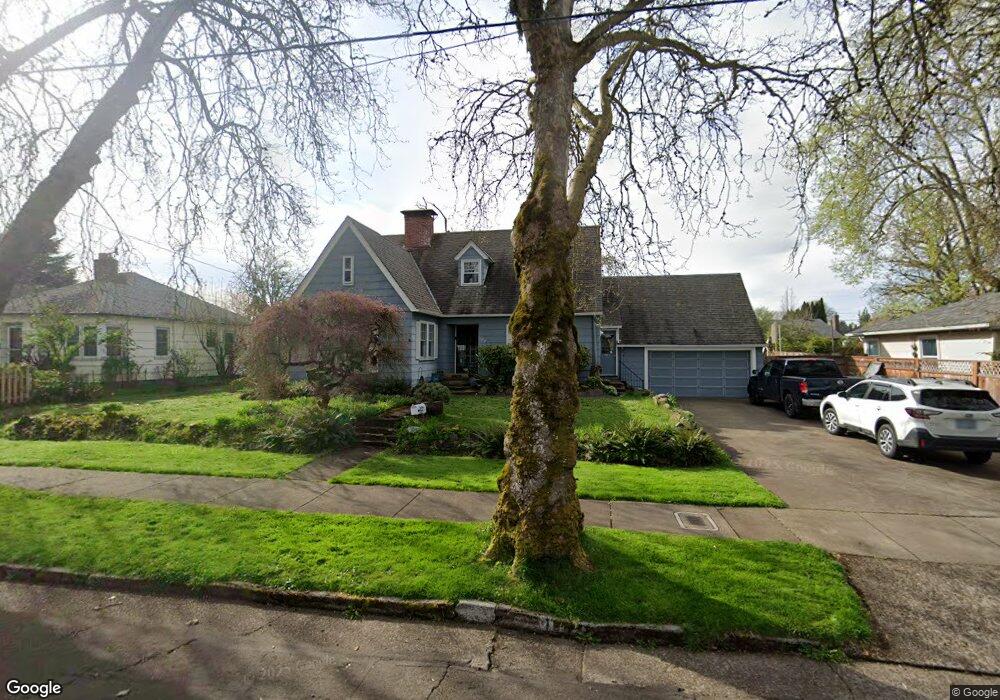 1082 8th Ave SW, Albany, OR 97321 - photo 1