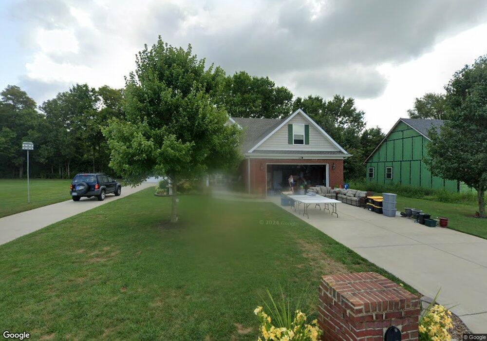 1019 Lanas Ln, Lawrenceburg, KY 40342 - photo 1