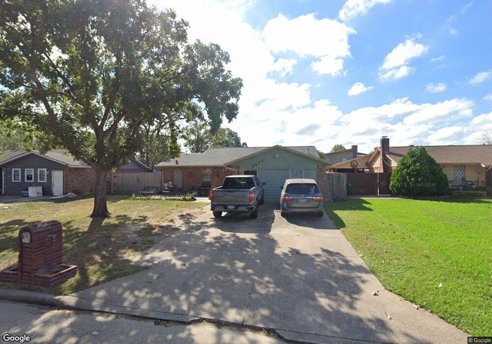 2423 Regal Wood Dr, Houston, TX 77038 - photo 1