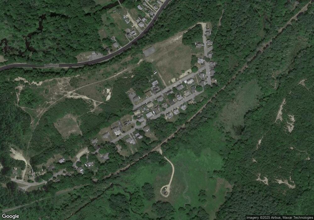 195 Peach St unit 197, Barre, MA 01005 - photo 1