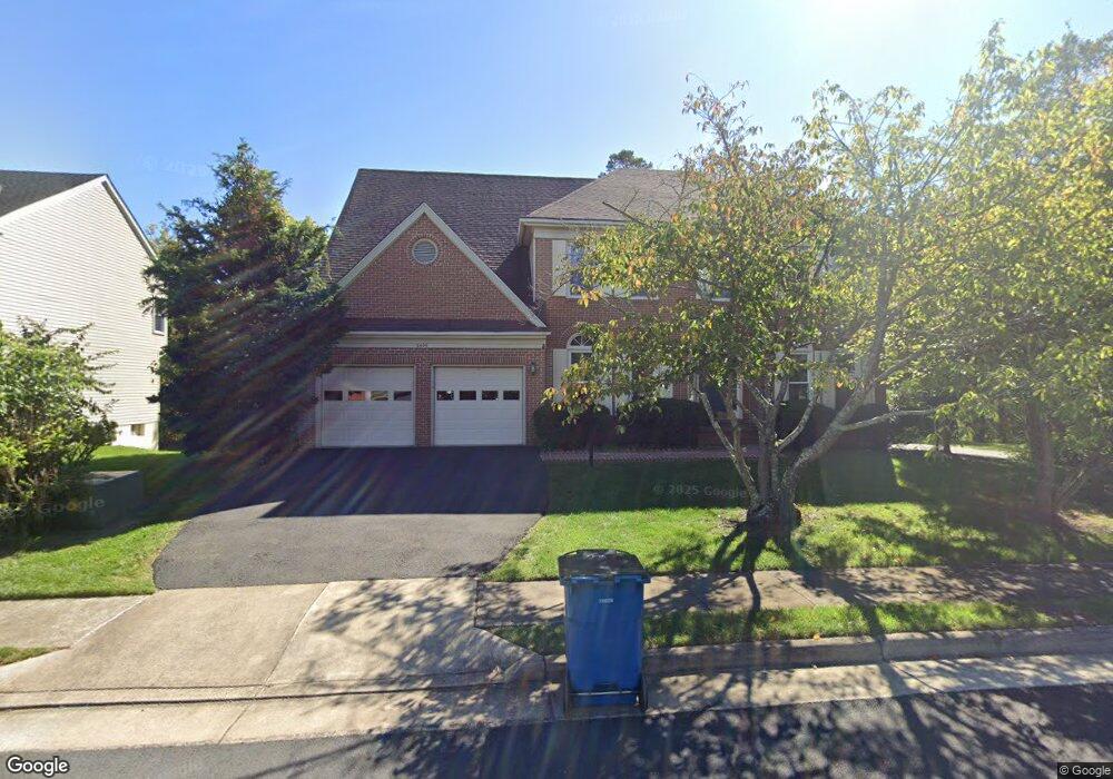 2409 Mill Heights Dr, Herndon, VA 20171 - photo 1