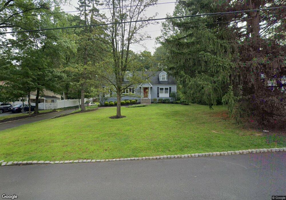 80 Dogwood Ln, Berkeley Heights, NJ 07922 - photo 1