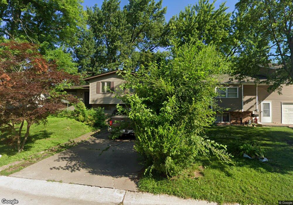 1236 Meadow Lane Dr, Bettendorf, IA 52722 - photo 1