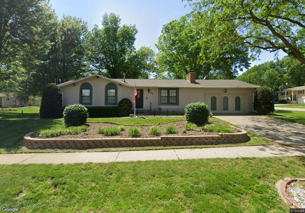 3321 SW Eveningside Dr, Topeka, KS 66614 - photo 1