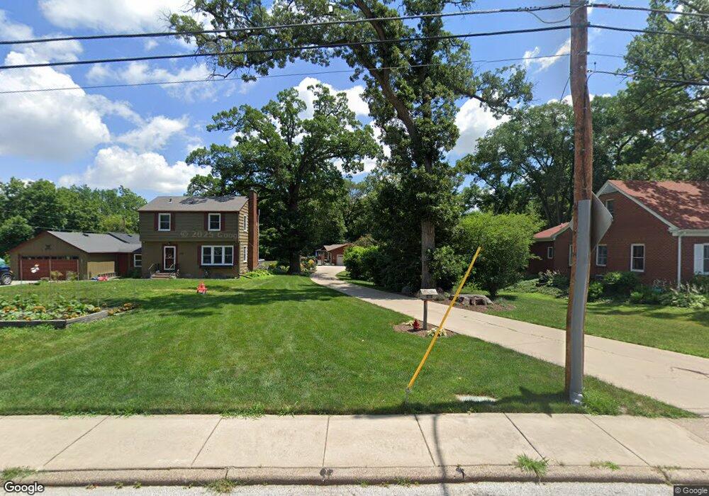 1021 N Pine St, Davenport, IA 52804 - photo 1