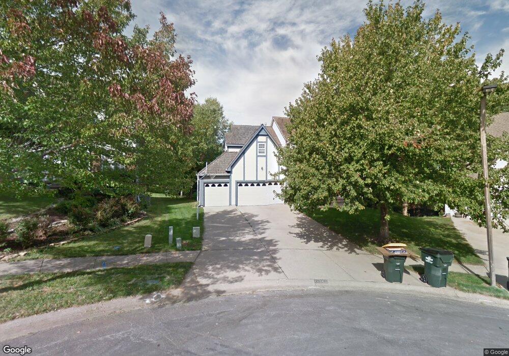 13750 W 76th Cir, Shawnee, KS 66216 - photo 1