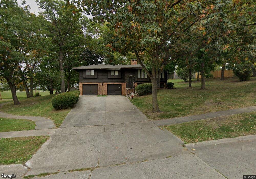 316 W 10th St S, Newton, IA 50208 - photo 1