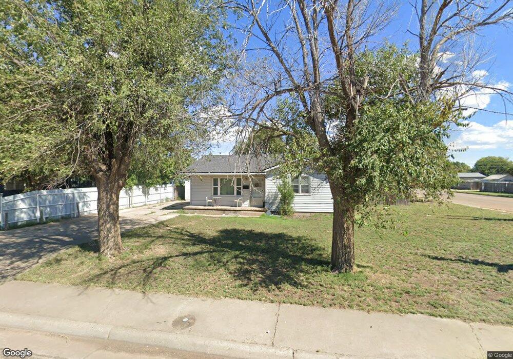 917 Durrett Ave, Dumas, TX 79029 - photo 1