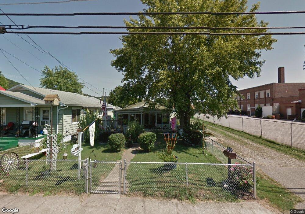 516 20th St, Dunbar, WV 25064 - photo 1