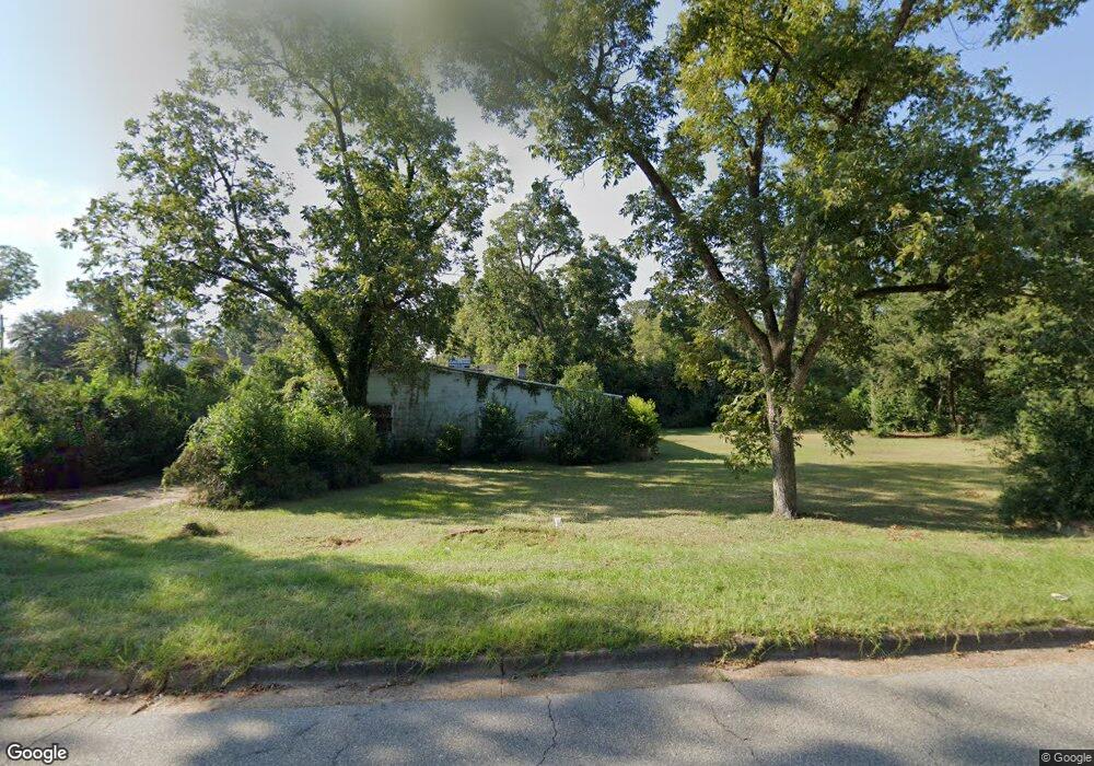 1114 5th Ave, Albany, GA 31707 - photo 1