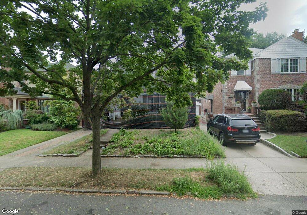 8123 192nd St, Hollis, NY 11423 - photo 1