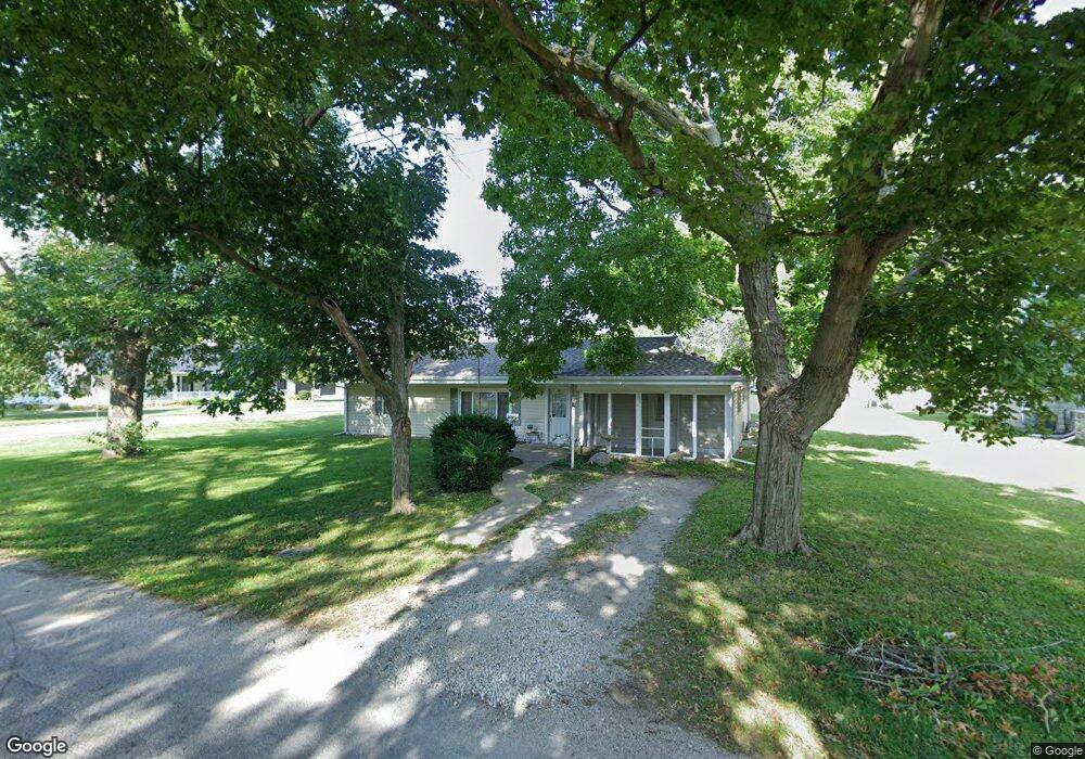 809 N Center St, Tuscola, IL 61953 - photo 1