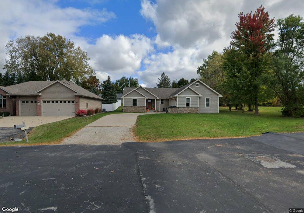 3504 N Erin Dr, Appleton, WI 54914 - photo 1