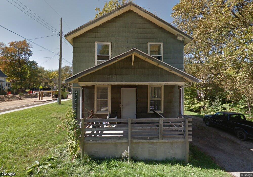 805 Edgewood Ct, Lansing, MI 48915 - photo 1