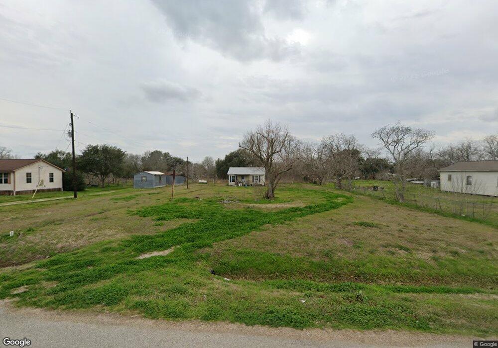 8530 W 1st St, Needville, TX 77461 - photo 1