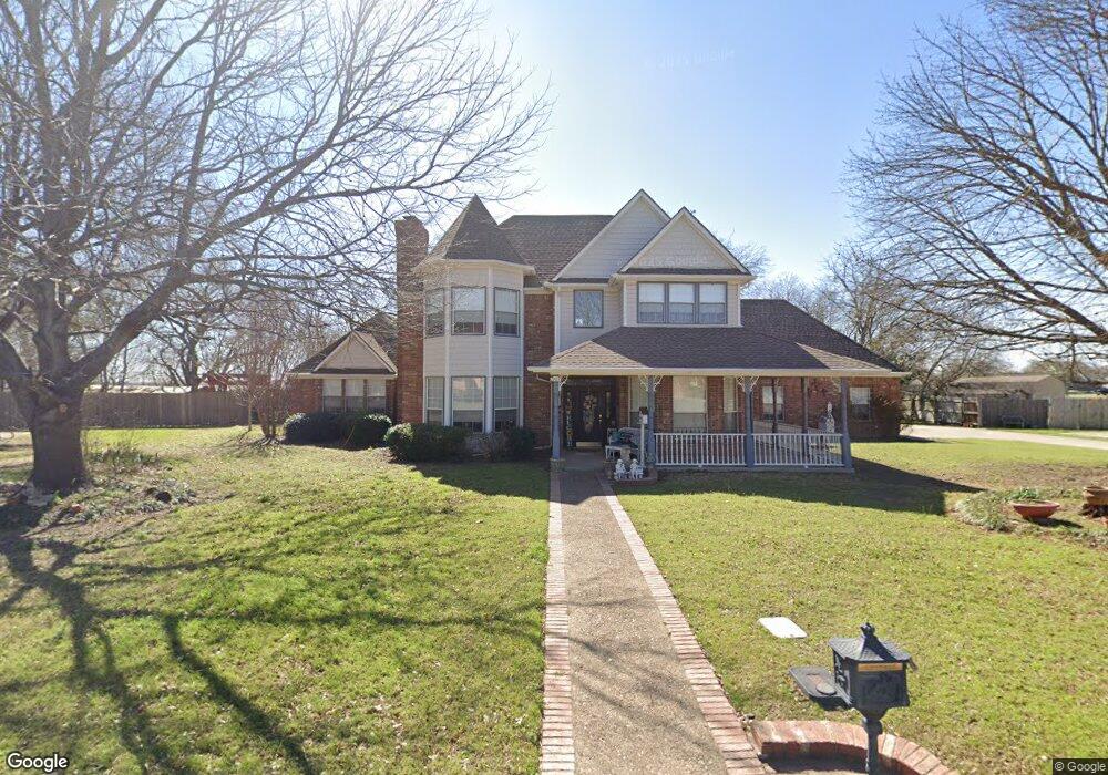 1207 Brook Ln, Cleburne, TX 76033 - photo 1