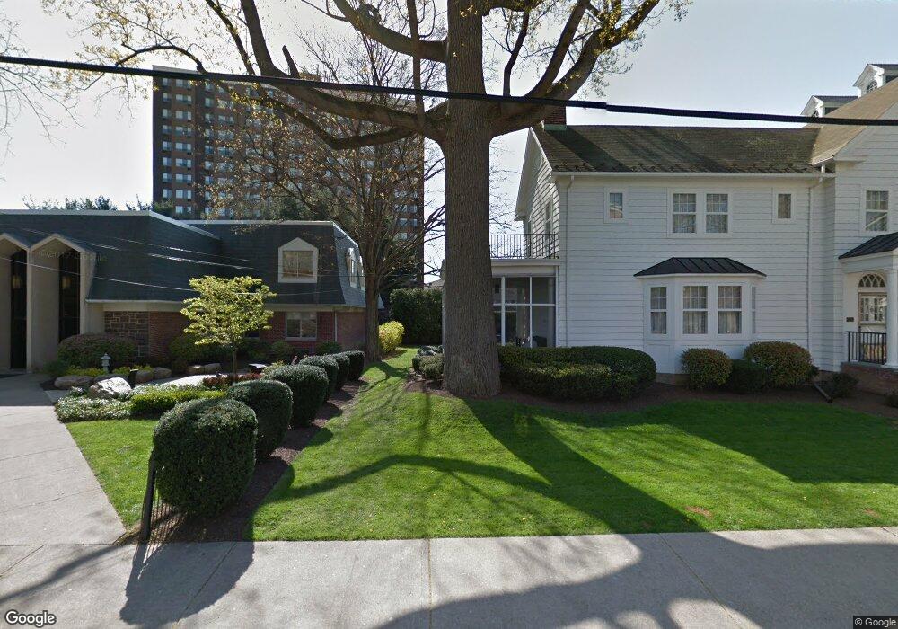 284 Chestnut Ave, Kingston, PA 18704 - photo 1