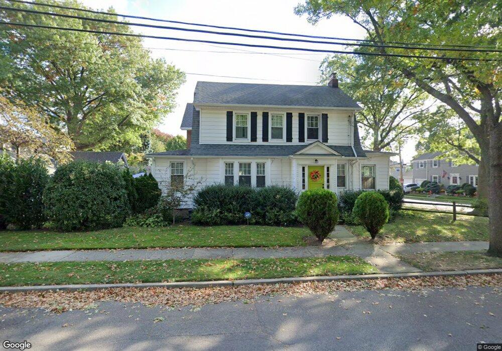 17 Rogers Place, Floral Park, NY 11001 - photo 1