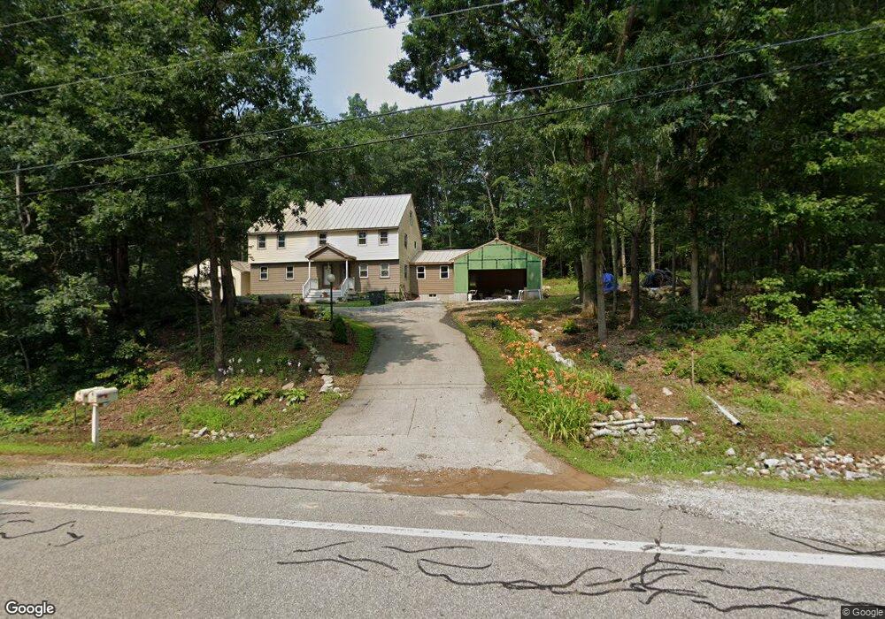 306 Bicentennial Dr, Hooksett, NH 03106 - photo 1