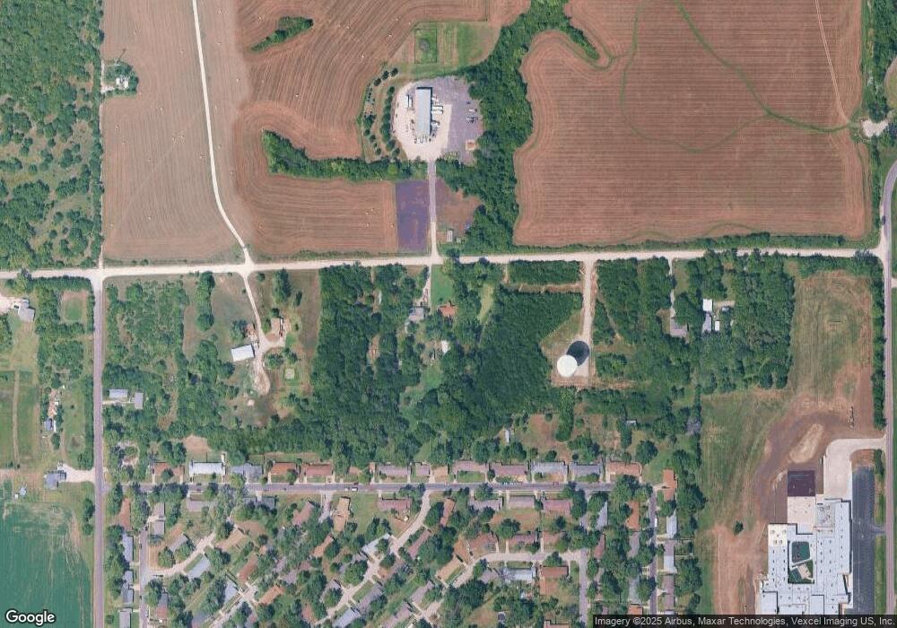 1747 SW 65th St, Topeka, KS 66619 - photo 1