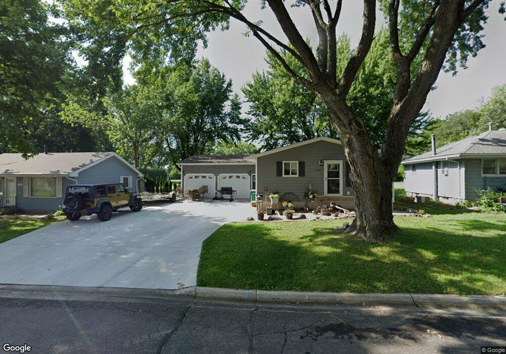 1910 Johnson St, Albert Lea, MN 56007 - photo 1