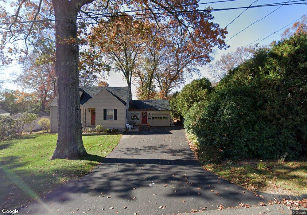 28 Sunnyside Cir, Windsor, CT 06095 - photo 1