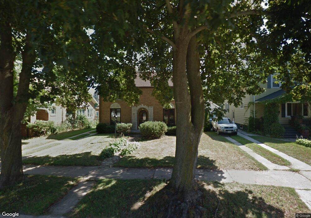 1025 N 15th St, Manitowoc, WI 54220 - photo 1