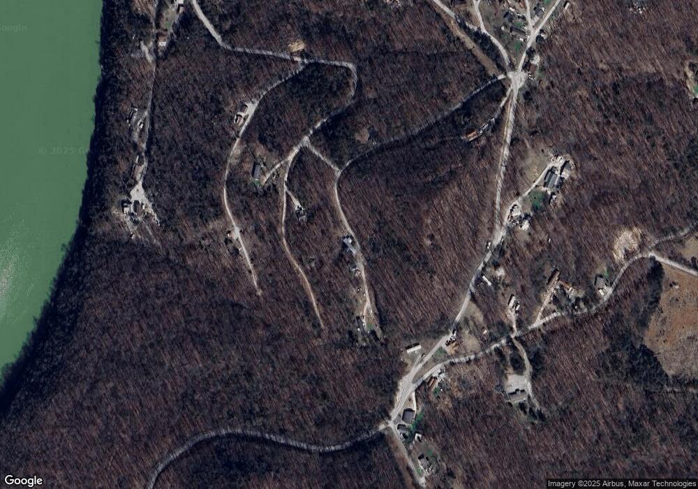 230 Apple Tree Dr, Burnside, KY 42519 - photo 1