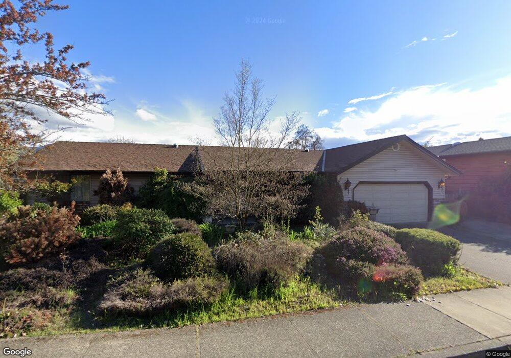 958 NE 11th St, Grants Pass, OR 97526 - photo 1