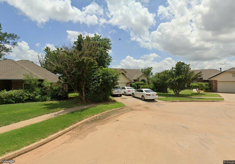 1000 NE 25th St, Moore, OK 73160 - photo 1