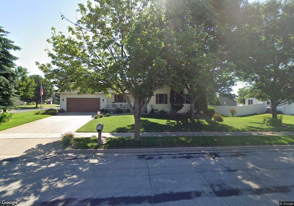 801 S Cherry Ln, Holmen, WI 54636 - photo 1