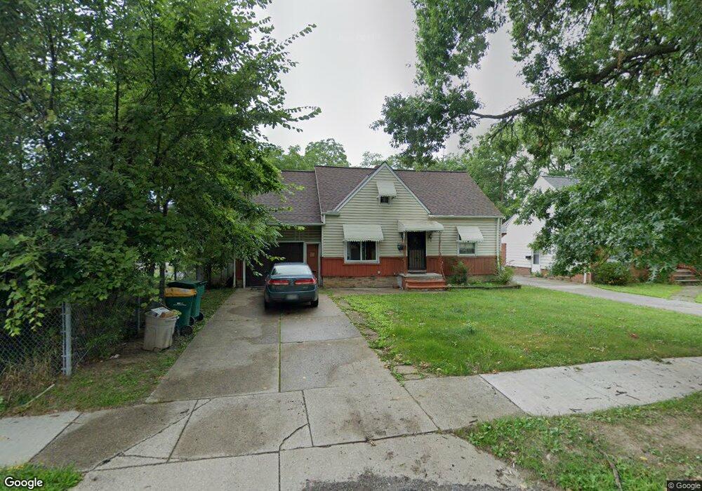 20605 Hansen Rd, Maple Heights, OH 44137 - photo 1