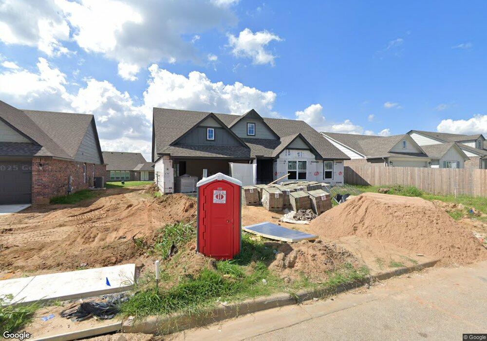 1411 E Roanoke Place, Broken Arrow, OK 74011 - photo 1