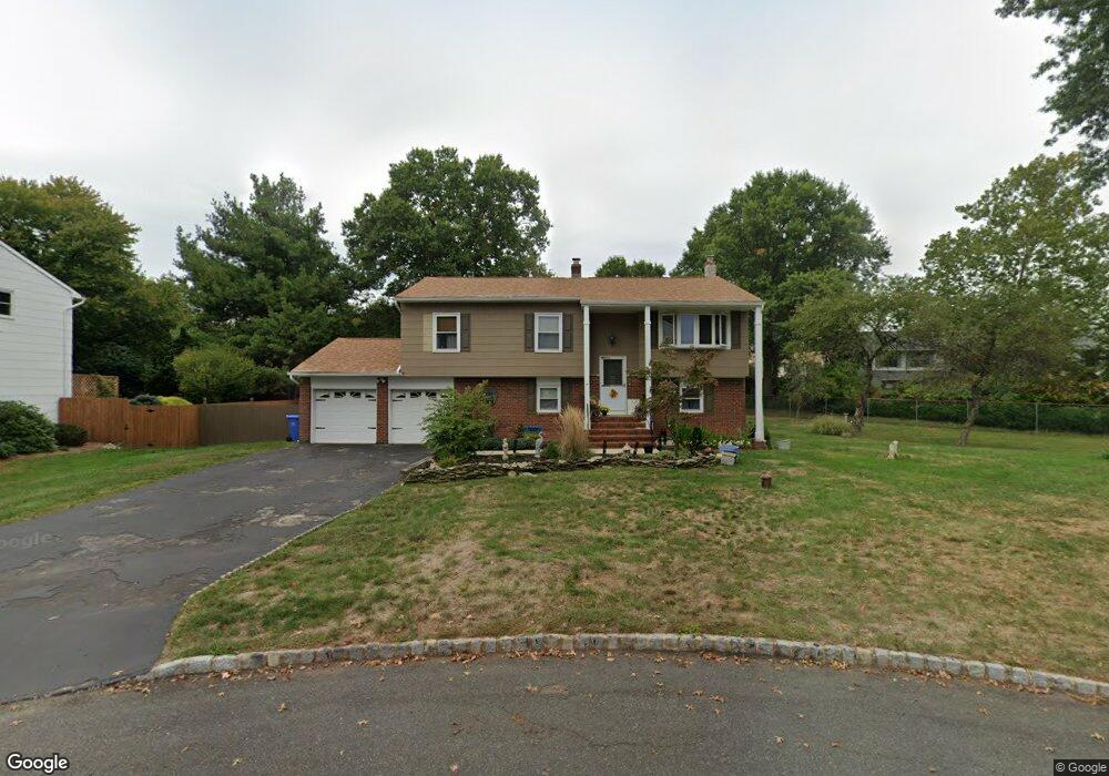 7 Evergreen Ct, Piscataway, NJ 08854 - photo 1