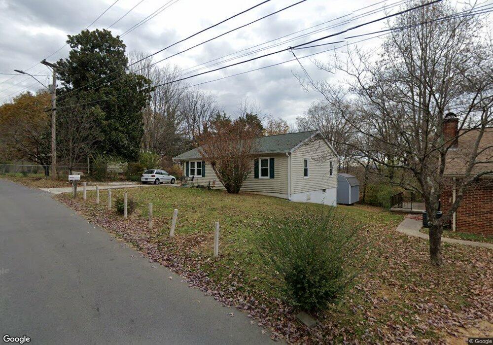 813 E Maple St, Johnson City, TN 37601 - photo 1