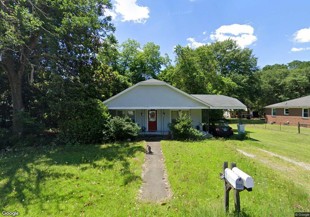 2109 Airline Dr, Camden, SC 29020 - photo 1