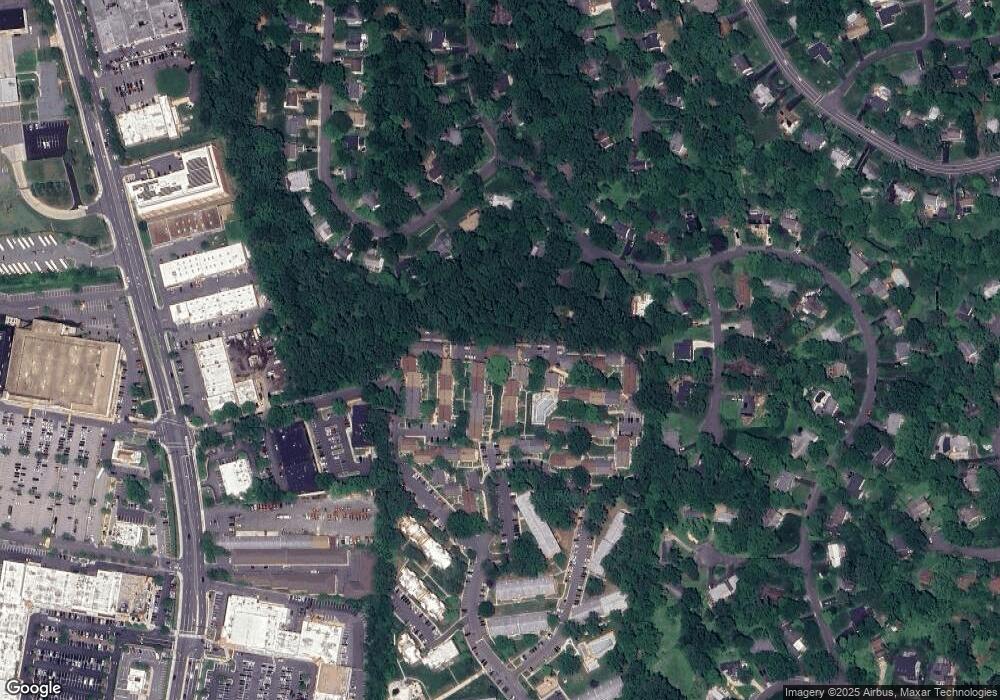 3817 Persimmon Cir, Fairfax, VA 22031 - photo 1