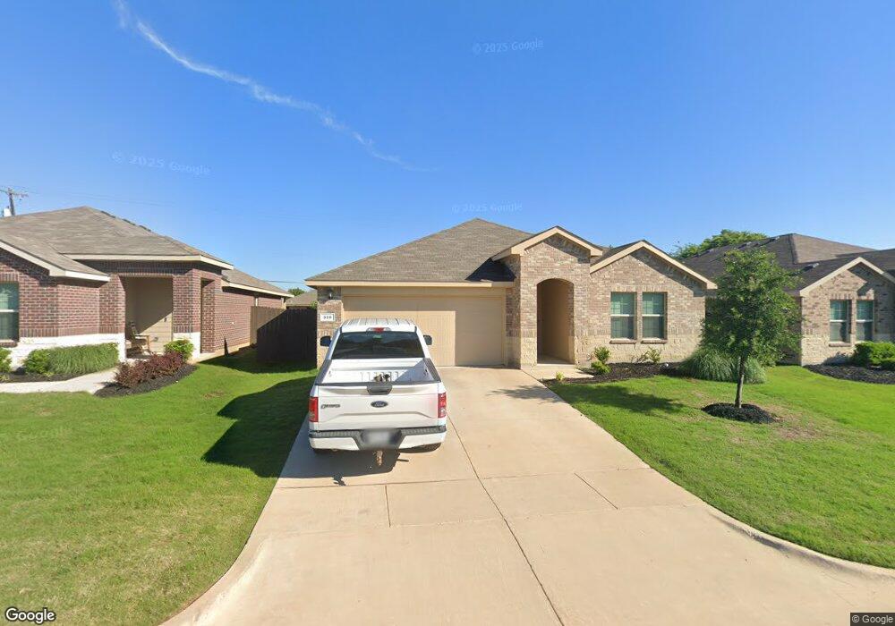 320 Seclusion Dr, Cleburne, TX 76033 - photo 1