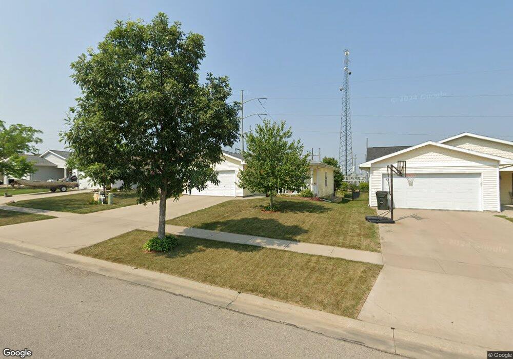 515 Moose Dr NW, Cedar Rapids, IA 52405 - photo 1