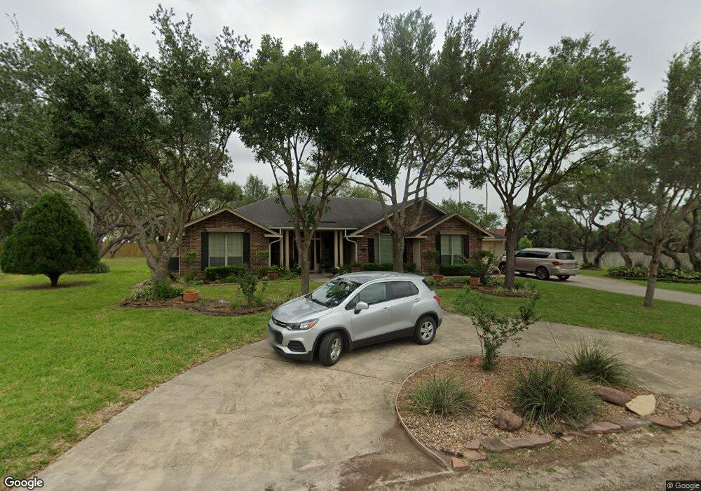 21 Windridge Dr, Beeville, TX 78102 - photo 1